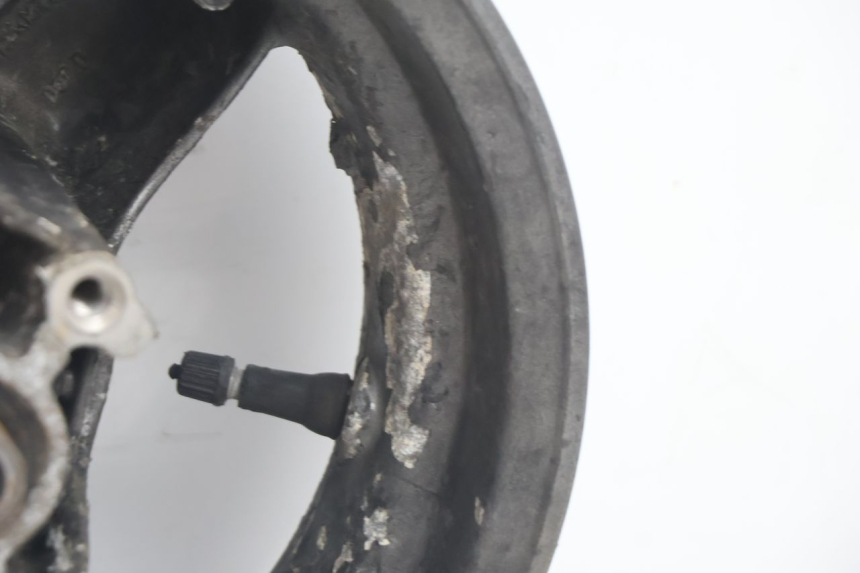 photo de JANTE AVANT PEUGEOT BUXY 50 (1993 - 1998) - Détails caractéristiques