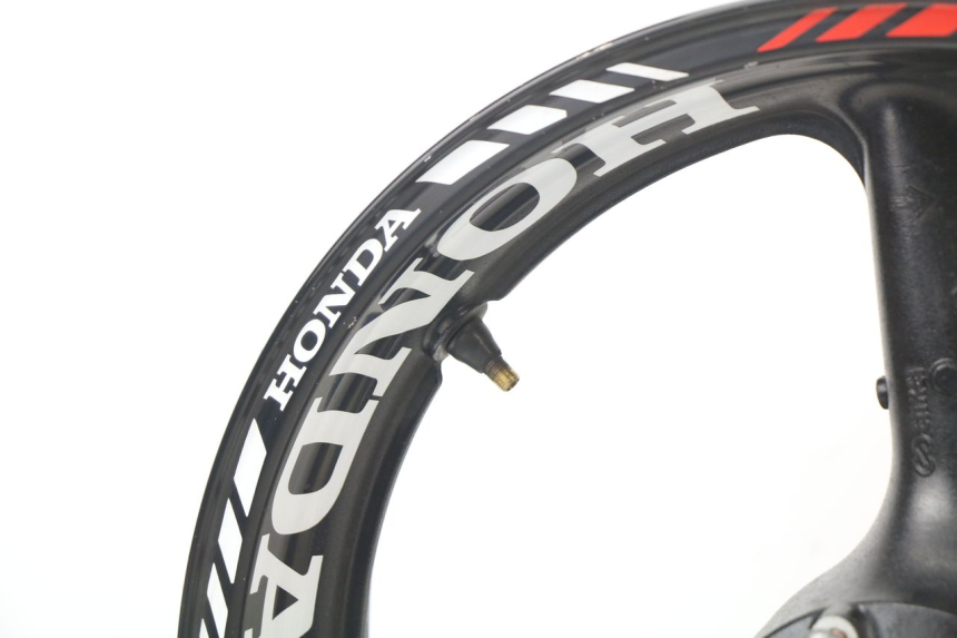 photo de JANTE AVANT HONDA CBR 929 RR FIREBLADE 900 (2000 - 2001) - Détails caractéristiques