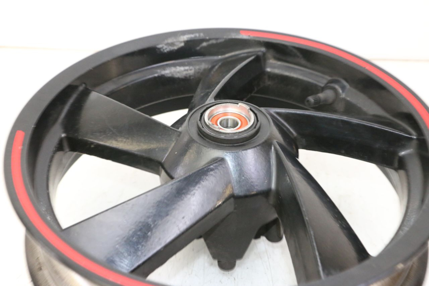 photo de JANTE AVANT PEUGEOT CITYSTAR 50 (2013 - 2017)