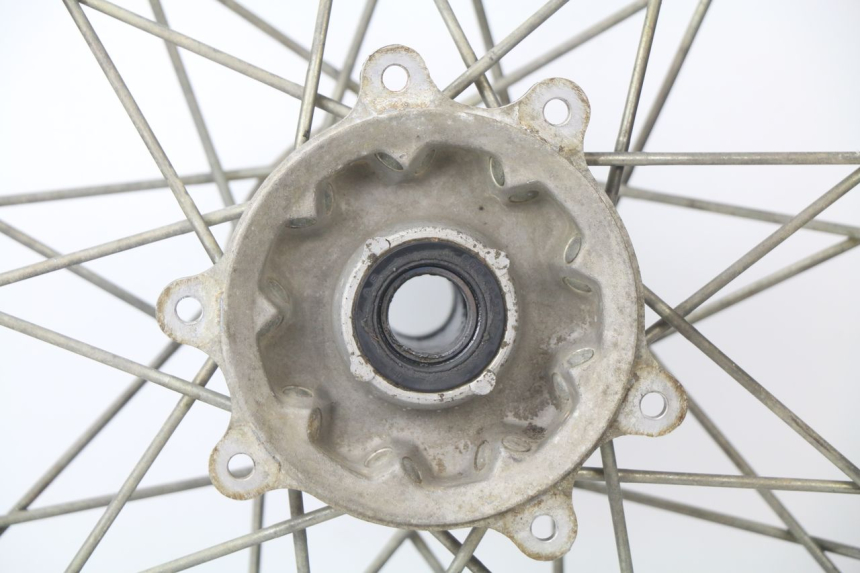 photo de JANTE AVANT HONDA CR 125 (2000 - 2001) - Vue rapprochée