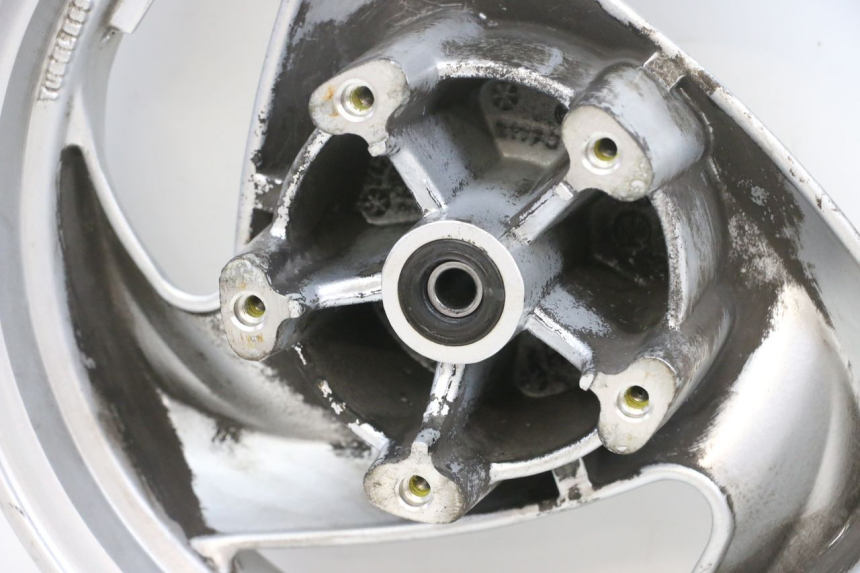 photo de JANTE AVANT SYM GTS EVO 125 (2009 - 2013) - Marquages et références