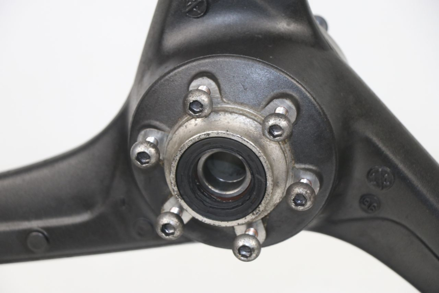 photo de JANTE AVANT HONDA VTR F FIRESTORM 1000 (1997 - 2001)