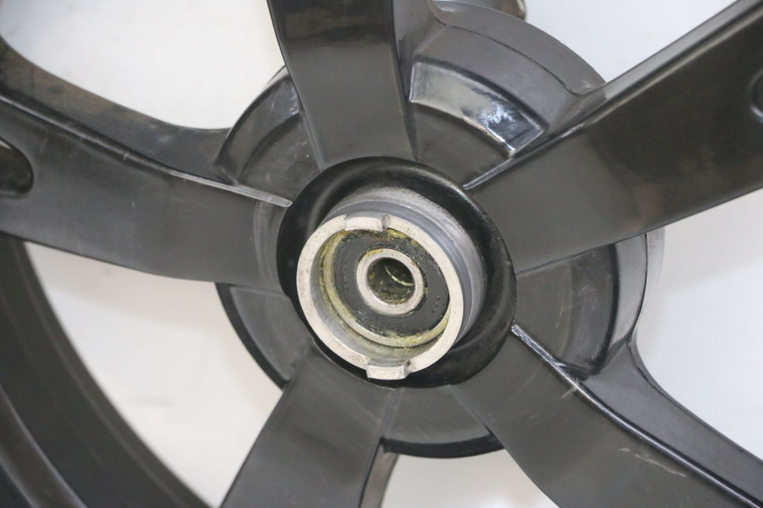 photo de JANTE AVANT PEUGEOT KISBEE 4T 50 (2018 - 2022)
