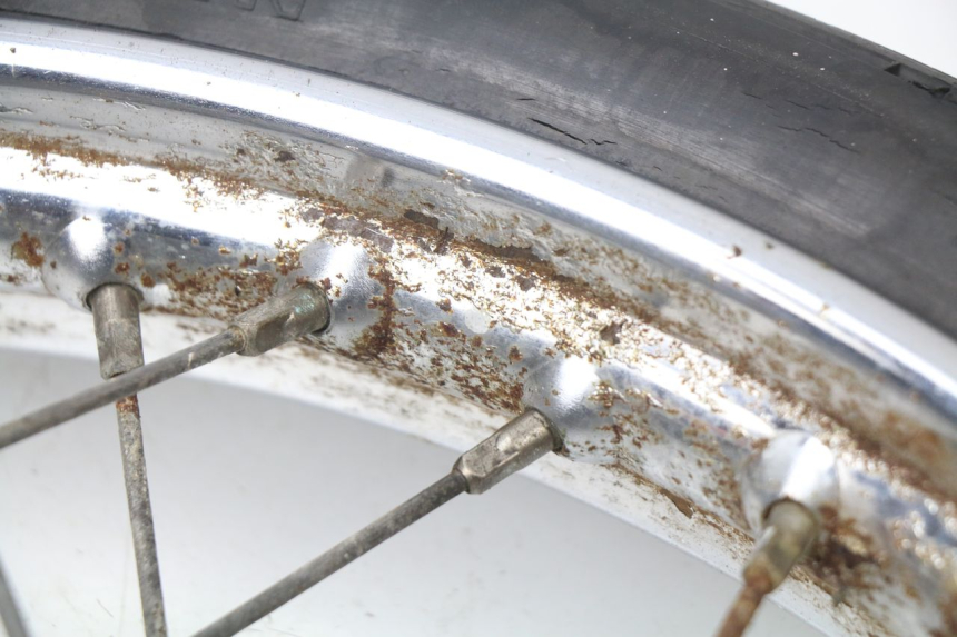 photo de JANTE AVANT MOTOBECANE LT 125 (1970 - 1975)