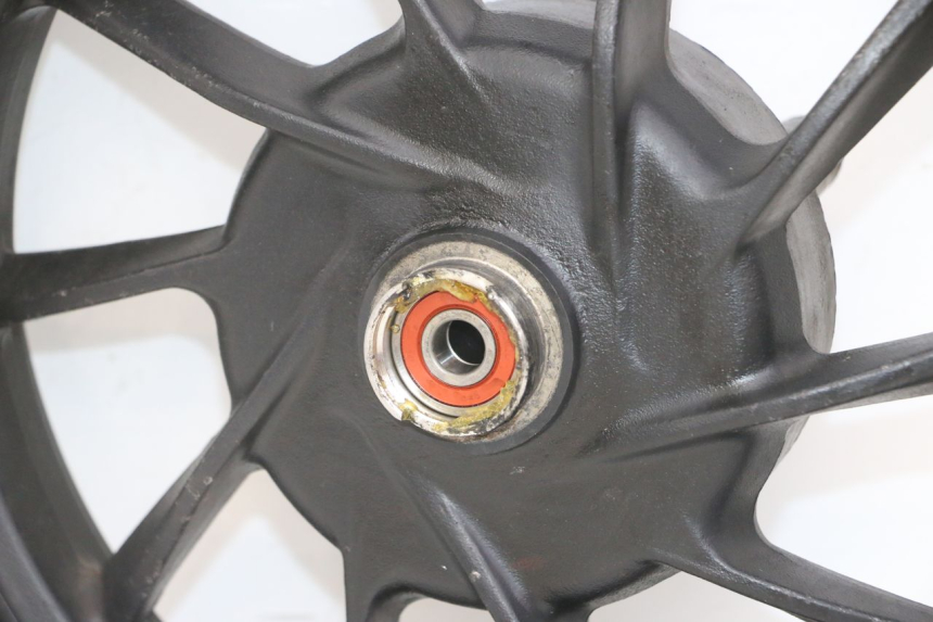 photo de JANTE AVANT KYMCO LIKE 4T 50 (2019 - 2025) - Vue rapprochée