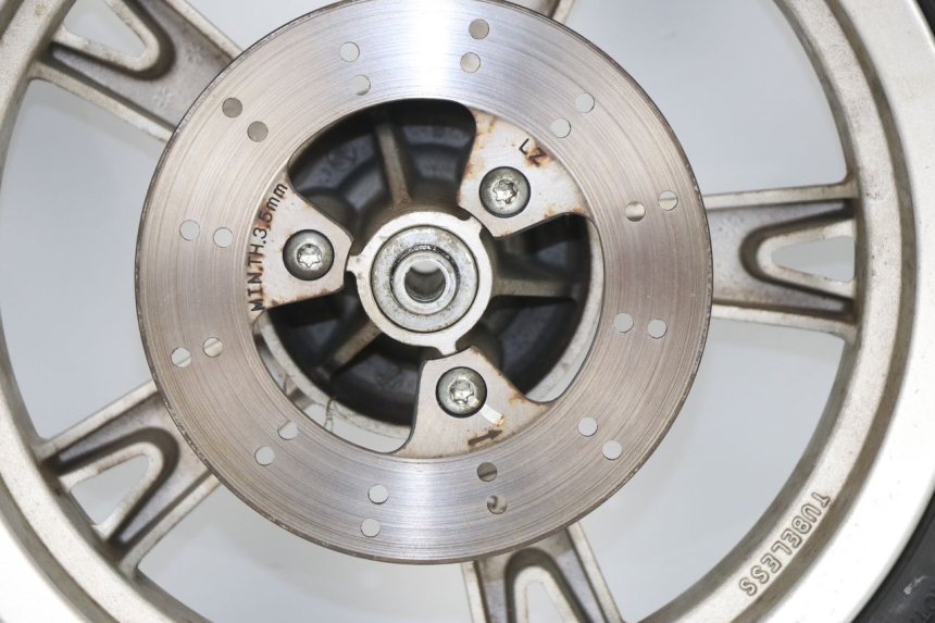 photo de JANTE AVANT PEUGEOT KISBEE 4T 50 (2010 - 2017)