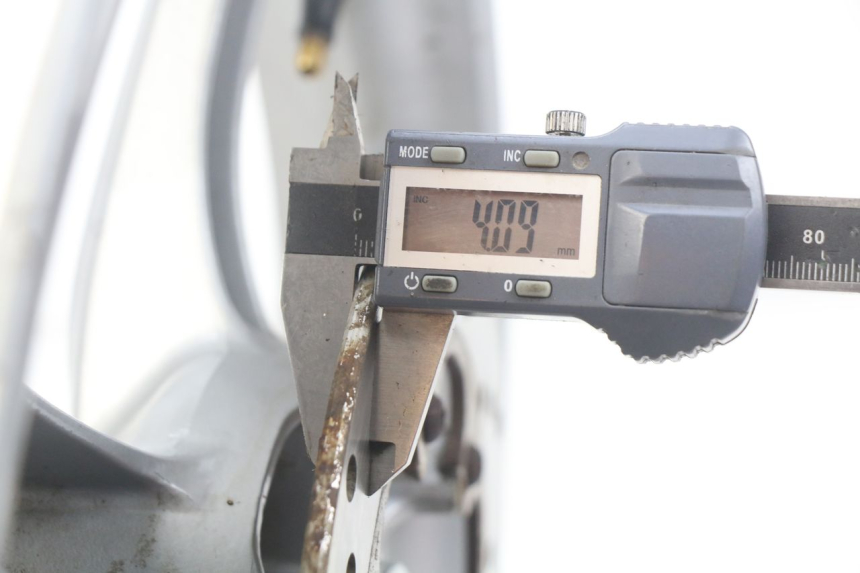 photo de JANTE AVANT PIAGGIO LIBERTY 4T 50 (2004 - 2008)