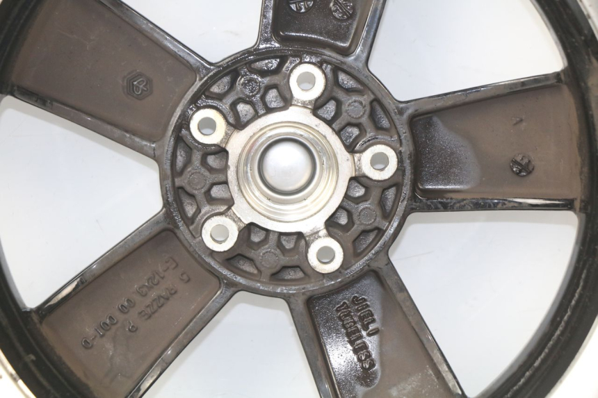 photo de JANTE AVANT PIAGGIO VESPA GTS IE ABS 300 (2016 - 2018)