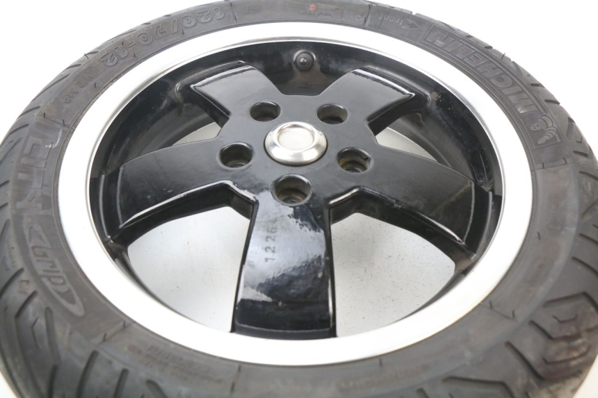 photo de JANTE AVANT PIAGGIO VESPA GTS IE ABS 300 (2016 - 2018)