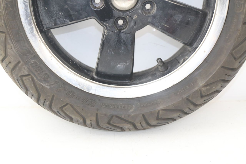 photo de JANTE AVANT PIAGGIO VESPA GTS SUPER IE 125 (2009 - 2016)