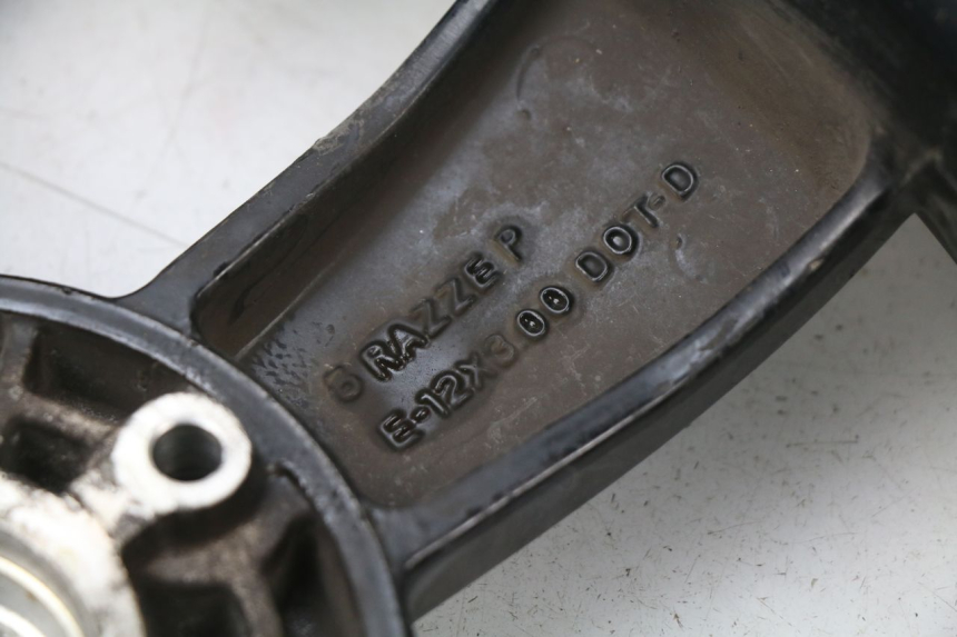photo de JANTE AVANT PIAGGIO VESPA GTS SUPER IE 125 (2009 - 2016)