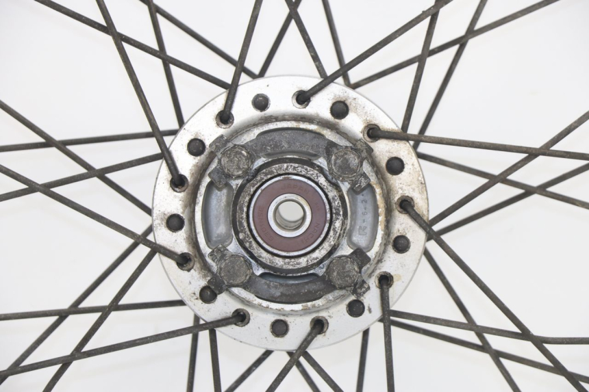 photo de JANTE AVANT SUZUKI GN 125 (1997 - 2000)