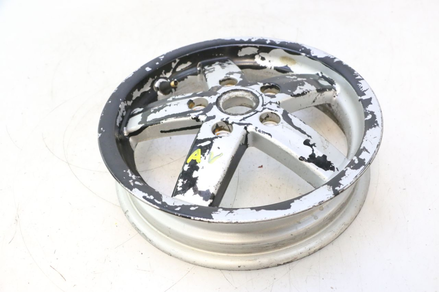 photo de JANTE AVANT PIAGGIO VESPA LX 2T 50 (2005 - 2013) - Autre angle de vue