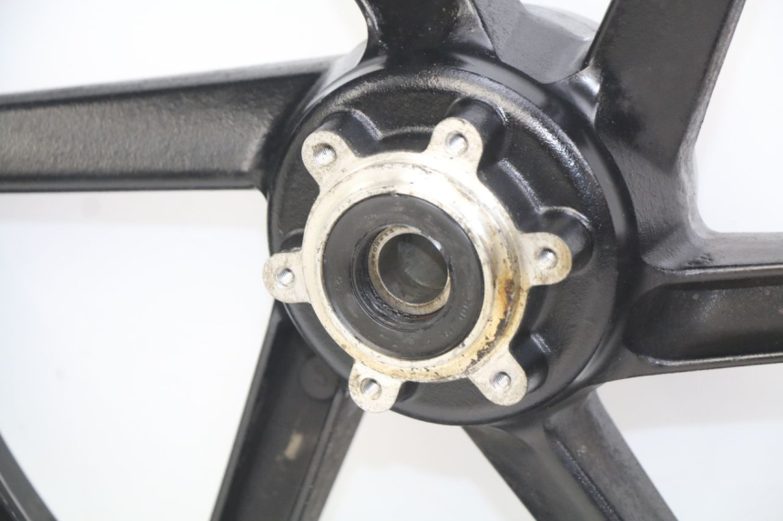 photo de JANTE AVANT HONDA VFR FI RC46 800 (1998 - 2001) - Vue rapprochée