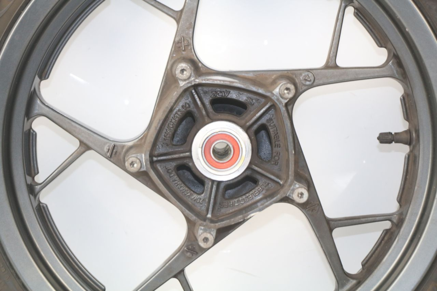 photo de JANTE AVANT YAMAHA XMAX X-MAX ABS 125 (2014 - 2016) - Vue produit