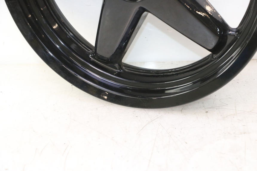 photo de JANTE AVANT YAMAHA XMAX X-MAX 125 (2006 - 2009) - Inspection visuelle