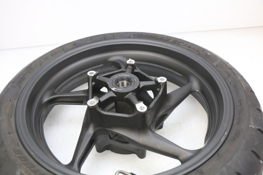 photo de JANTE AVANT YAMAHA XP T-MAX TMAX ABS 530 (2012 - 2015) - Points de fixation