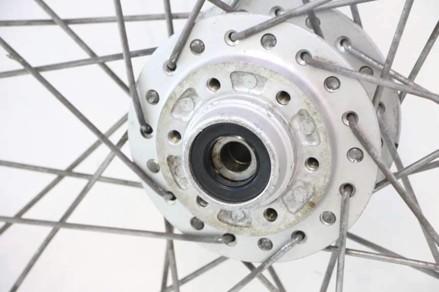 photo de JANTE AVANT YAMAHA XV VIRAGO 535 (1988 - 2004) - Détail de la pièce