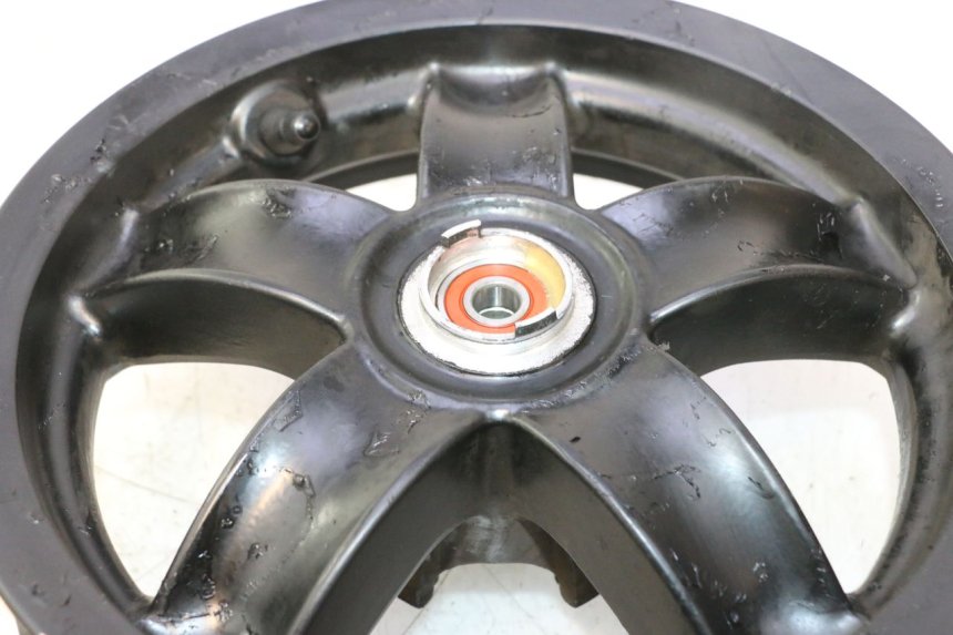 photo de JANTE AVANT PIAGGIO ZIP 2T 50 (2009 - 2019) - Autre angle de vue