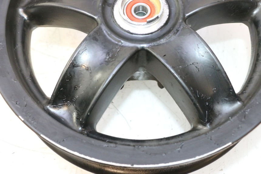 photo de JANTE AVANT PIAGGIO ZIP 2T 50 (2009 - 2019) - Gros plan technique