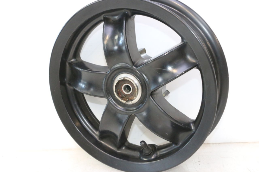 photo de JANTE AVANT PIAGGIO ZIP IGET 4T 50 (2021 - 2023) - Vue d’ensemble