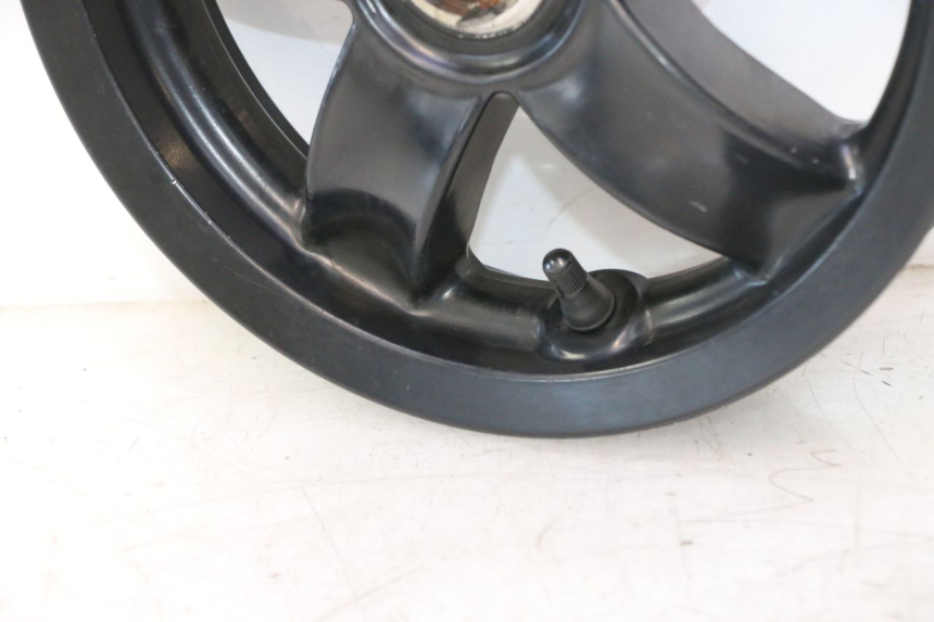 photo de JANTE AVANT PIAGGIO ZIP IGET 4T 50 (2021 - 2023) - Points de fixation