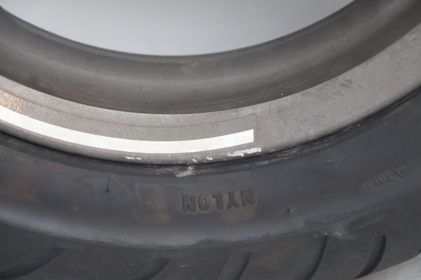 photo de JANTE AVANT ET PNEU TGB CITY RS 50 (2011 - 2016) - Points de fixation