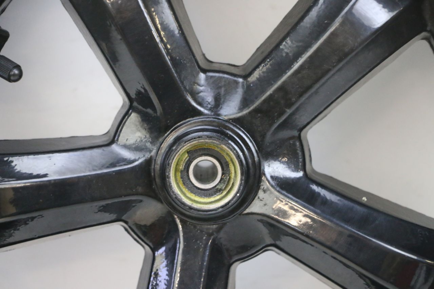 photo de JANTE AVANT ET PNEU SYM CROX 4T 50 (2016 - 2023) - Marquages et références