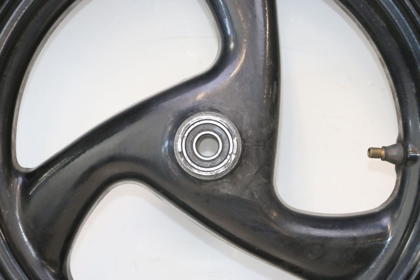 photo de JANTE AVANT ET PNEU PEUGEOT ELYSTAR 50 (2002 - 2014) - Focus structure