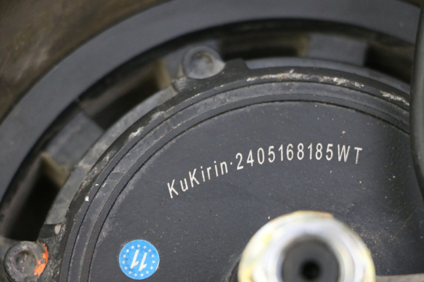 photo de JANTE AVANT ET PNEU KUKIRIN G2 MASTER 1