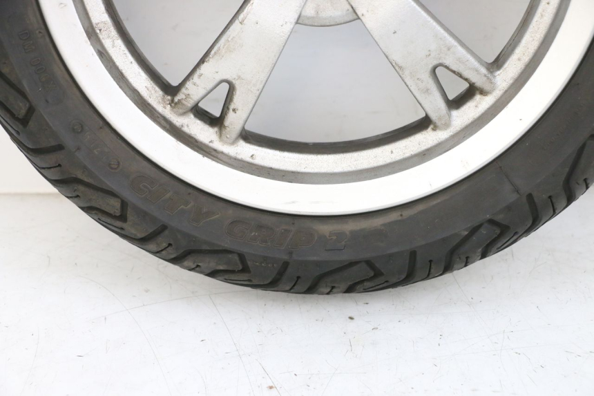 photo de JANTE AVANT ET PNEU PEUGEOT KISBEE 4T 50 (2010 - 2017)