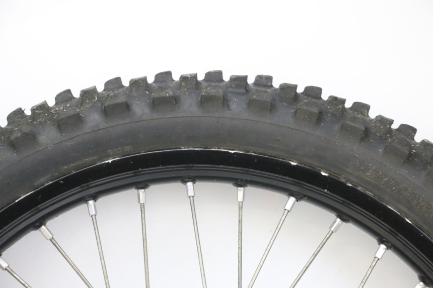 photo de JANTE AVANT ET PNEU KAWASAKI KXF KX-F 250 (2017 - 2019) - Vue rapprochée