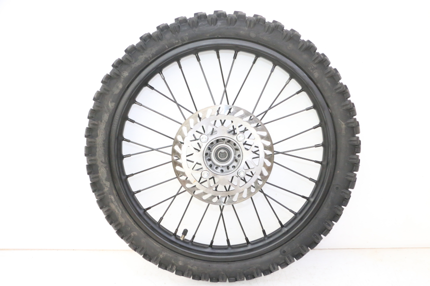 photo de JANTE AVANT ET PNEU APOLLO RFZ 150