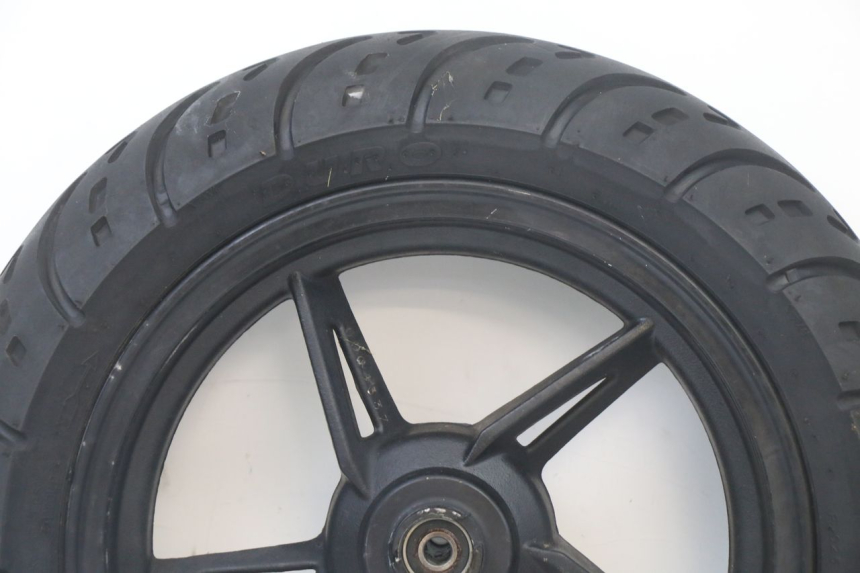 photo de JANTE AVANT ET PNEU TNT MOTOR ROMA 10' 2T 50 (2011 - 2018) - Zoom état d’usage