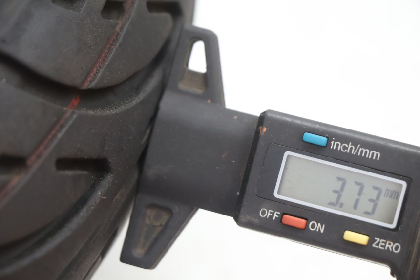 photo de JANTE AVANT ET PNEU TNT MOTOR ROMA 10' 2T 50 (2011 - 2018) - Inspection visuelle