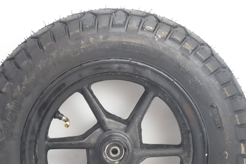 photo de JANTE AVANT ET PNEU TNT MOTOR ROMA 10' 2T 50 (2011 - 2018) - Détail de la pièce