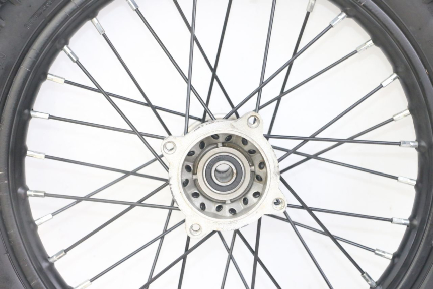 photo de JANTE AVANT ET PNEU APOLLO RXF 125