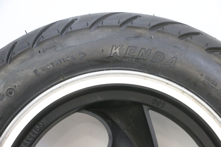 photo de JANTE AVANT ET PNEU JM MOTORS SANTANA EVO 50 (2024 - 2026) - Pièce contrôlée