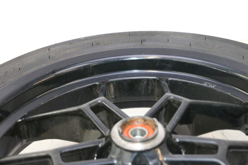 photo de JANTE AVANT ET PNEU APRILIA SR 2T 50 (2012 - 2017) - Points de fixation