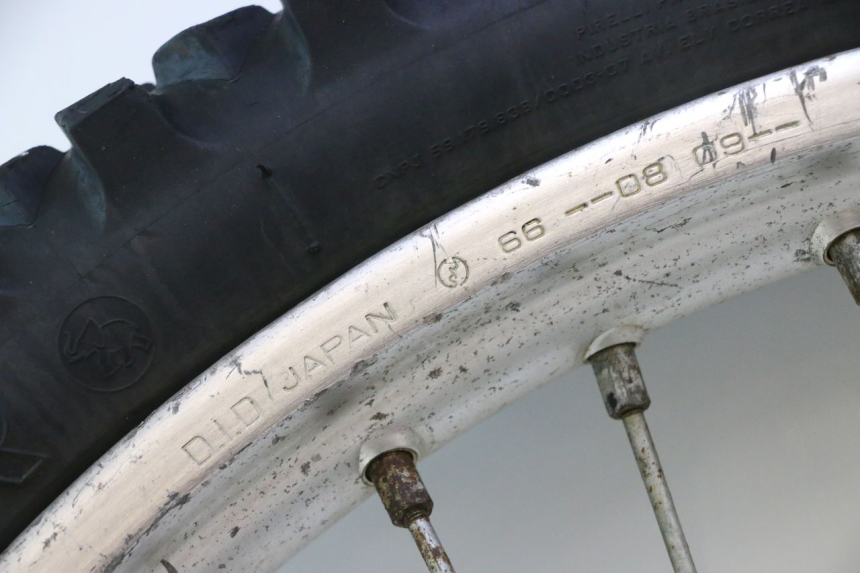 photo de JANTE AVANT ET PNEU HUSABERG TE 250 (2011 - 2014) - État de surface