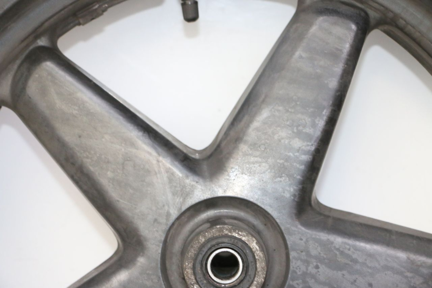 photo de JANTE AVANT ET PNEU YAMAHA X-MAX XMAX 125 (2010 - 2014)