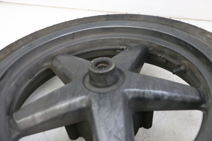 photo de JANTE AVANT ET PNEU YAMAHA X-MAX XMAX 125 (2010 - 2014)