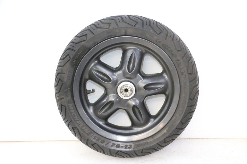 photo de JANTE AVANT ET PNEU YAMAHA YP MAJESTY 125 (2007 - 2010)