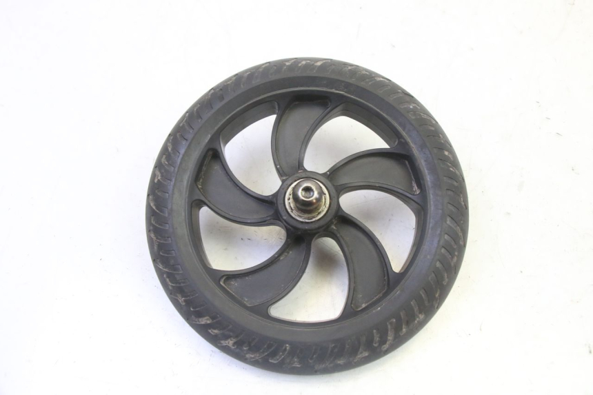 photo de JANTE AVANT ET PNEU MOOVWAY Z8 1