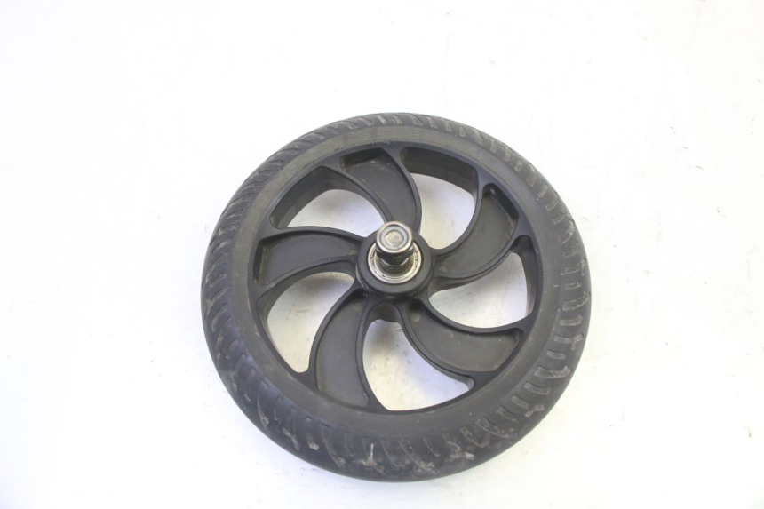 photo de JANTE AVANT ET PNEU MOOVWAY Z8 1