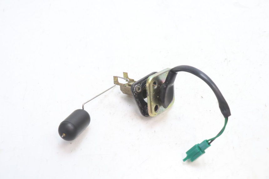 photo de JAUGE RESERVOIR ESSENCE MBK BOOSTER SPIRIT 50 (2004 - 2017) - Zoom état d’usage