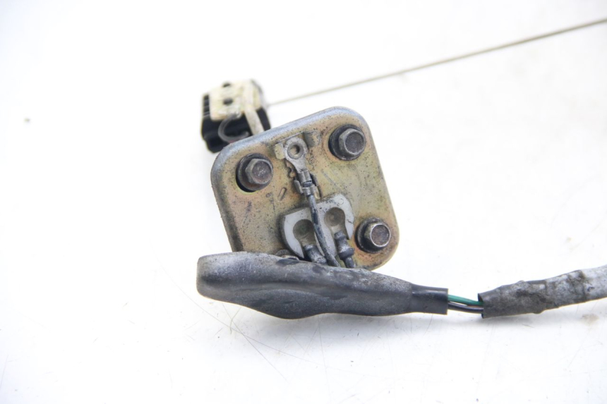 photo de JAUGE RESERVOIR ESSENCE YAMAHA FZS FAZER 600 (2001 - 2003)