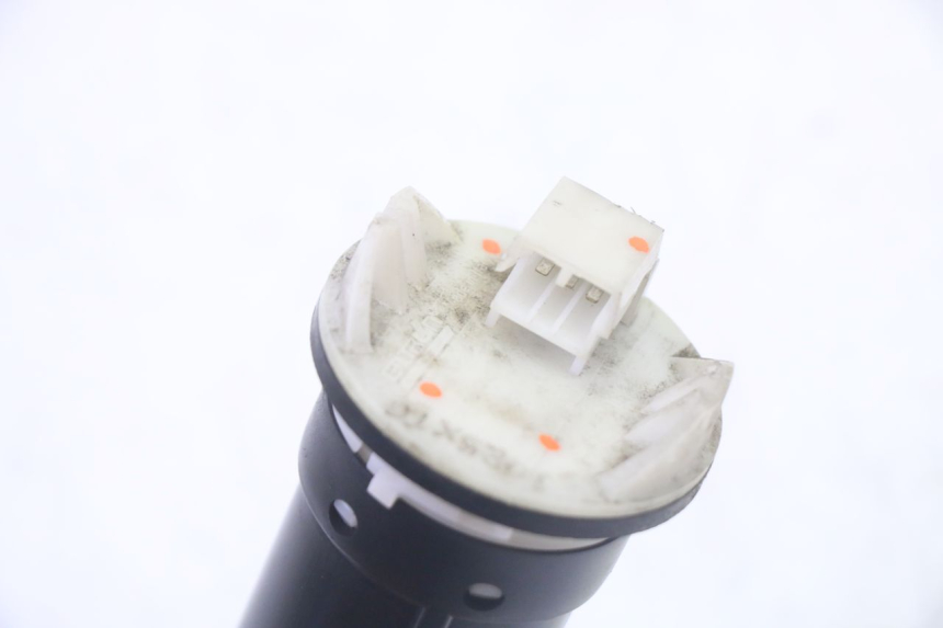 photo de JAUGE RESERVOIR ESSENCE PIAGGIO LIBERTY 125 (1998 - 2008)