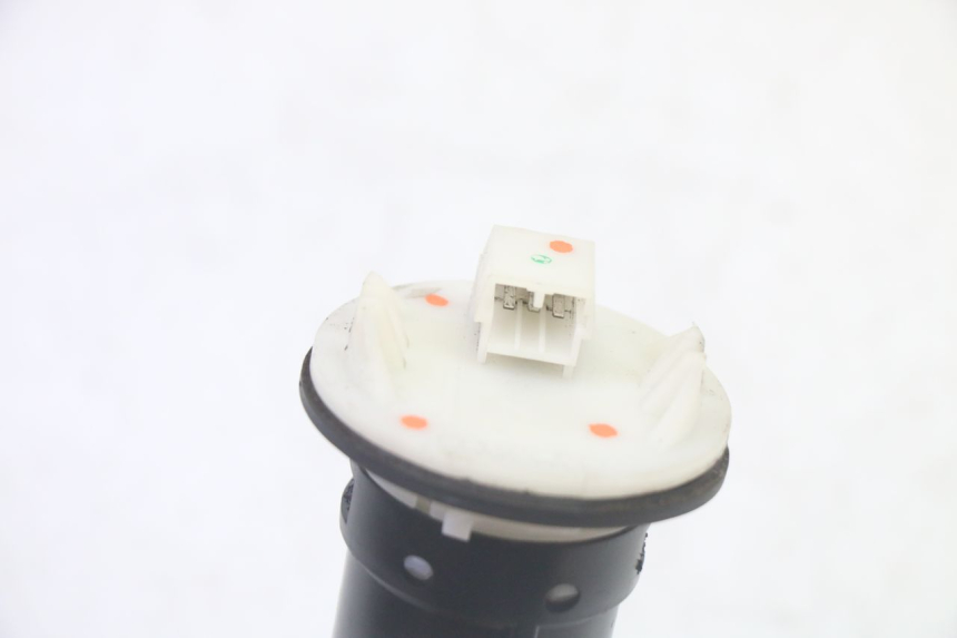 photo de JAUGE RESERVOIR ESSENCE PIAGGIO LXV 4T 50 (2009 - 2013)