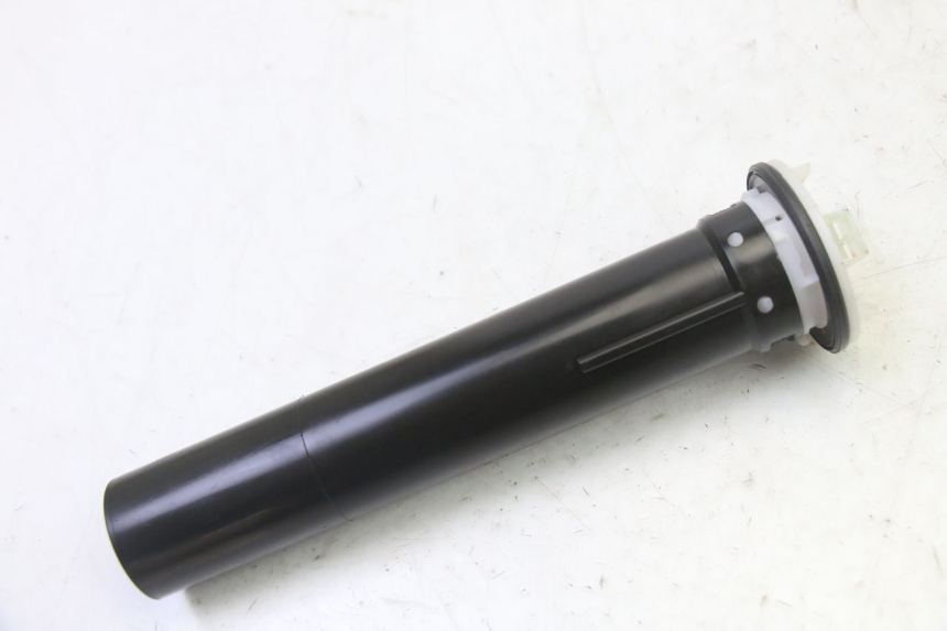 photo de JAUGE RESERVOIR ESSENCE PIAGGIO MP3 HPE 310 (2024 - 2025)